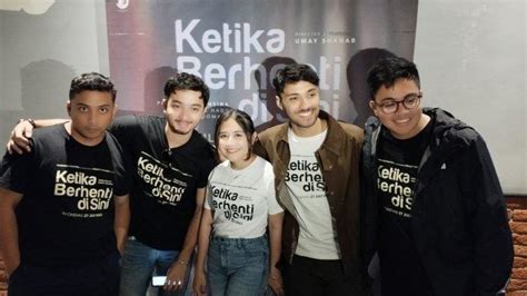 Di Film Ketika Berhenti Disini Prilly Latuconsina Jadi Pemain