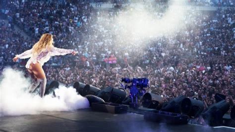 Beyoncé Elle A Enflammé Le Stade De France