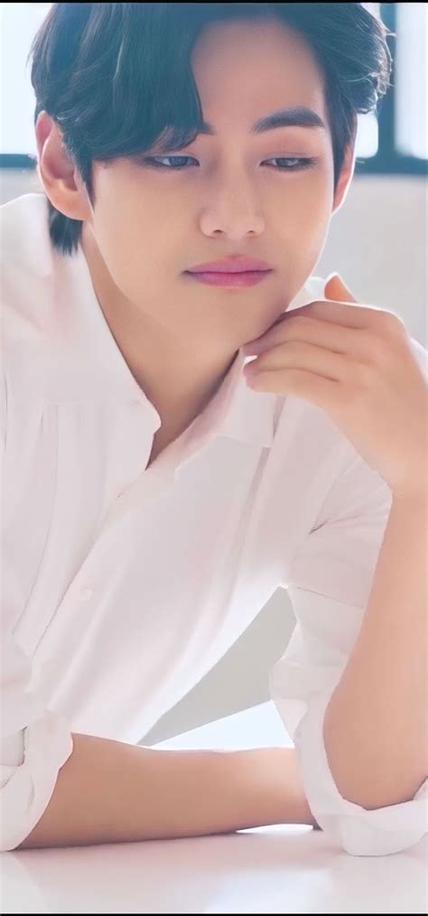 Тэхен 💝🤍 In 2023 Taehyung Photoshoot Kim Taehyung Wallpaper Kim Taehyung