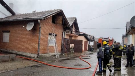 Novosti rs Galerija PRVE FOTOGRAFIJE VATRENE STIHIJE U BEOČINU