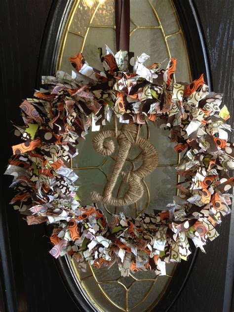 Fall Rag Wreath I Want To Learn How To Make One Of These Rag Wreath Do It Yourself Crafts