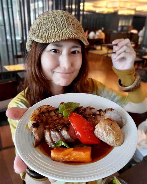 アンジェラ佐藤さんのインスタグラム写真 アンジェラ佐藤instagram 「アンジェランチビュッフェなーりヾ ´∇` ﾉ ホテル