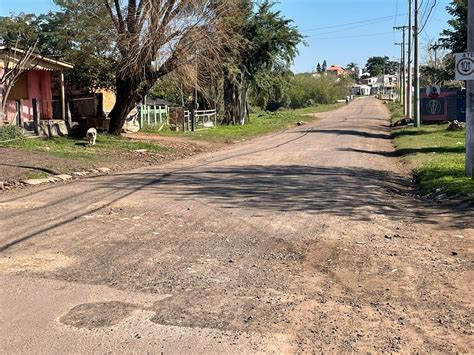 Moradores reclamam de trecho sem pavimentação da Barão do Cerro Largo