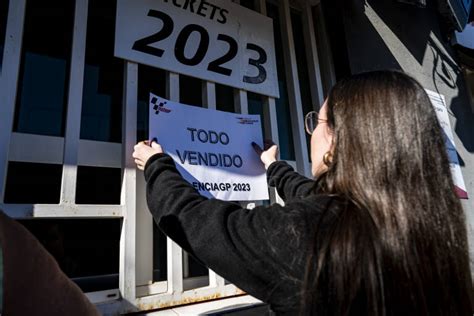 Gpcheste El Circuit Ricardo Tormo Cuelga El Cartel De No Hay