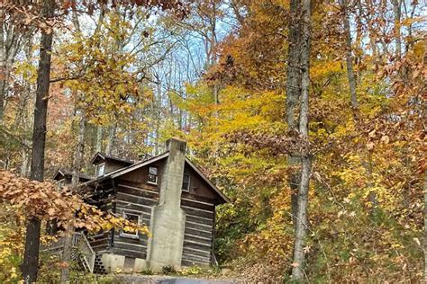 8 Magical Luxury Cabins in Asheville NC | All About Glamping