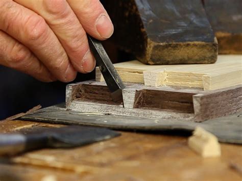 How To Cut Half Blind Dovetail Pins Making Dovetail Joints Make A