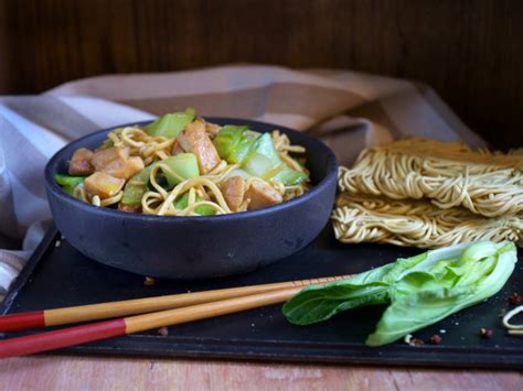 Noodles Con Pollo E Bok Choy Ricette Fileni