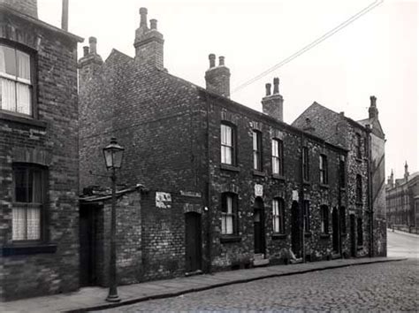 Leodis - a photographic archive of Leeds - Display | Leeds city ...