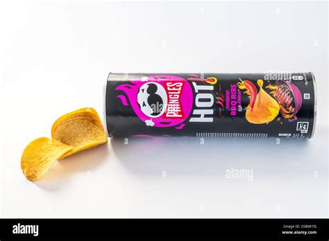 A Tub Of Hot Smokin BBQ Ribs Flavoured Pringles Potato Crisps Stock Photo Alamy