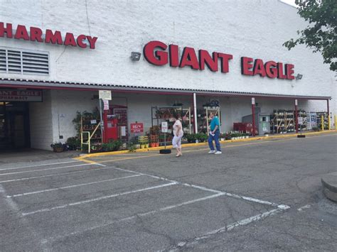 Giant Eagle Supermarket Parkway Center Mall Mckinney Ln