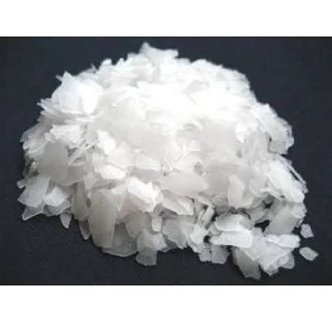 White Magnesium Chloride Flakes Purity 99 Packaging Size 50