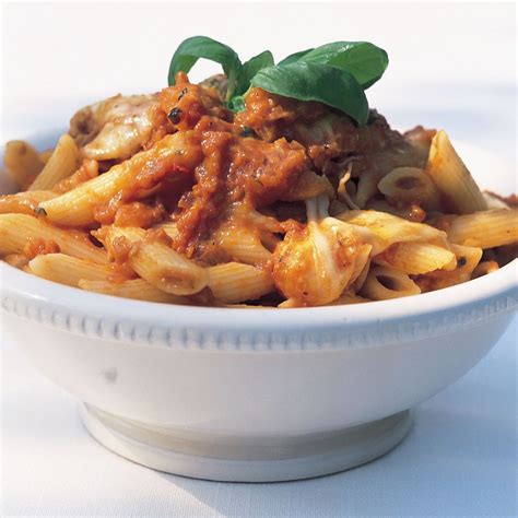 Penne Rigate with Fresh Tomato Sauce and Mozzarella | Dinner Recipes ...