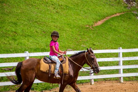 Passeio A Cavalo Interno Village Montana Hotel Fazenda Socorro Sp