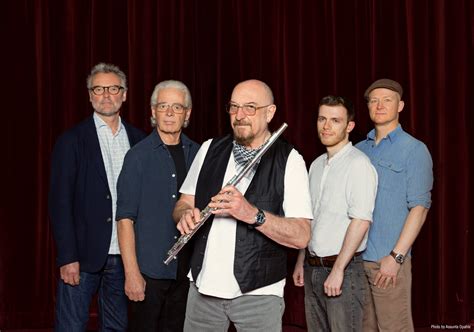 Jethro Tull Launch Alternative Mixes Of Latest Album ‘rökflöte All About The Rock