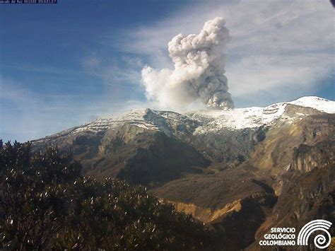 Volcán Nevado del Ruiz alerta naranja y prevención