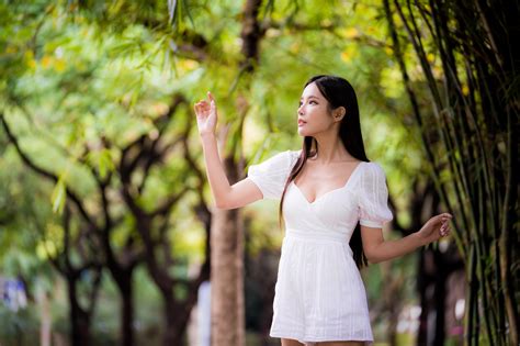 871913 4k Asian Bokeh Pose Hands Dress Rare Gallery Hd Wallpapers