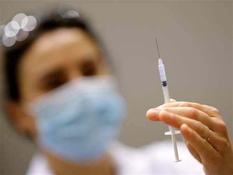 France La Has Pr Conise D Ouvrir La Vaccination L Entourage Des