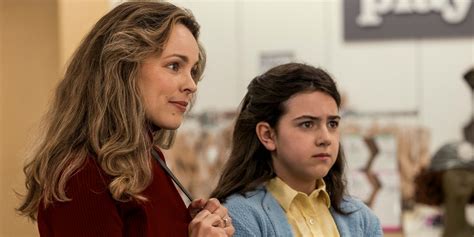 ‘Are You There God? It’s Me, Margaret’ Poster Features Rachel McAdams