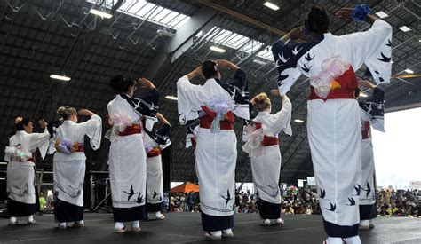 Yokota Tanabata Dancers Grace The Stage At Friendship Festival