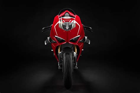 Ducati Panigale V4 R Debuts with 217hp, Wings, & More - Asphalt & Rubber