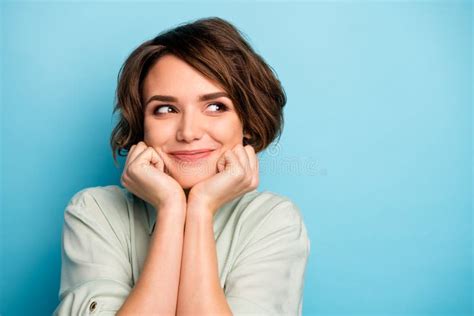 Closeup Photo Of Attractive Lady Short Hairdo Arms Hold Chin Head