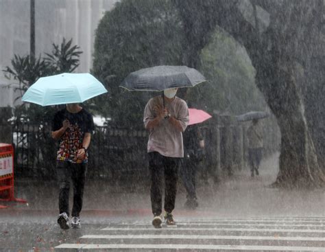 下班小心！豪雨範圍擴大 17縣市豪大雨特報 生活 中時新聞網