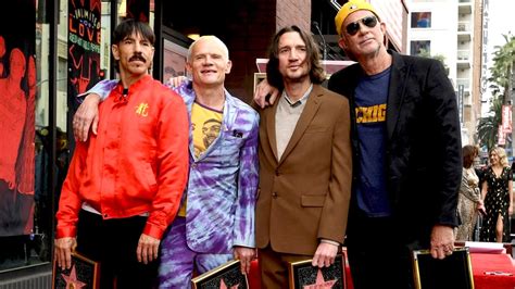 Los Red Hot Chili Peppers Vuelven A La Argentina Para Dar Un Show En El