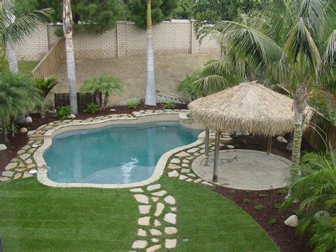 Inground Pool Landscaping Ideas On A Budget / Pool landscaping ideas on ...