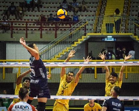 Blumenau E Montes Claros Vencem Seus Jogos Neste Domingo Web Vôlei