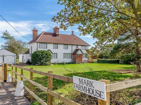 Mark Farmhouse In Tillingham Near Southminster