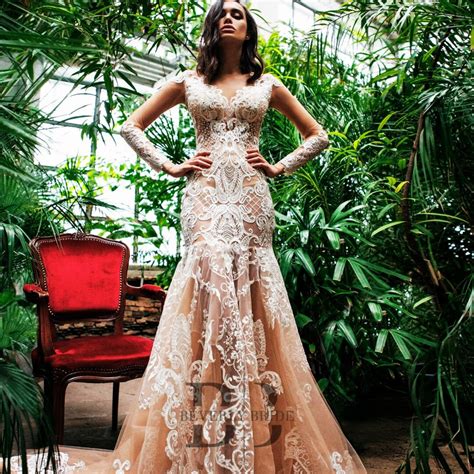 Sexy Naked Wedding Dress Colored Tulle Lace Applique Unique See Through Wedding Dress Illusion