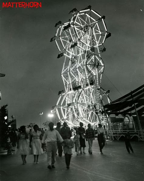 Double Ferris Wheel Called The Space Wheels At Pop Carnival Rides