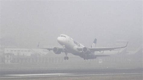 Delhi Several Flights Delay Due To Foggy Condition