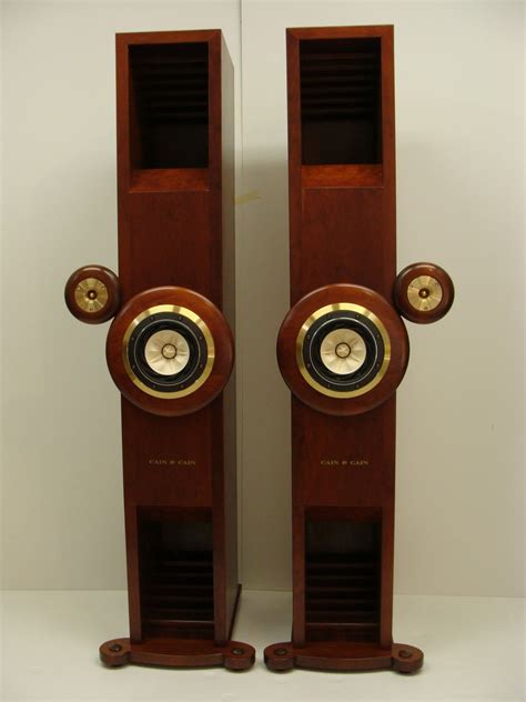 Lovecraft Designs: Custom Fostex FE168ESigma Horn Speakers