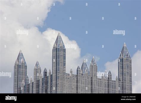 Pittsburgh Pennsylvania Pa Reflective Glass Ppg Building Plate Glass Skyline Line With Sky And