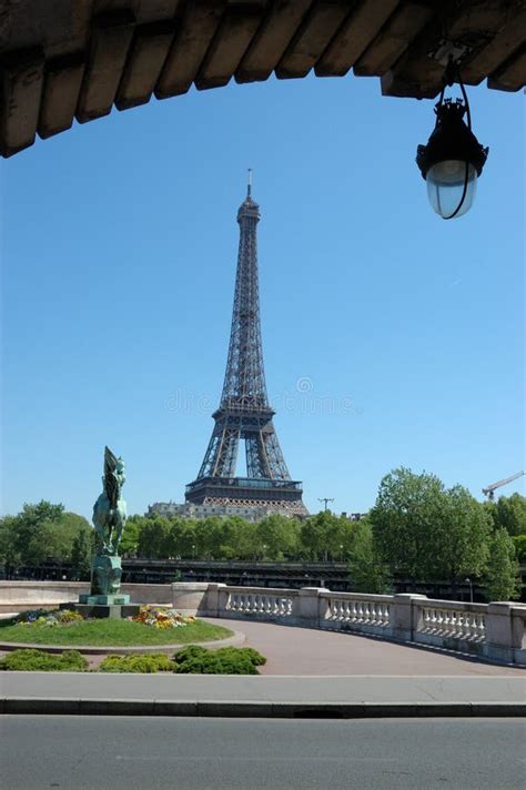 Eiffel Tower Side View Stock Photo Image Of High Champ 8134800