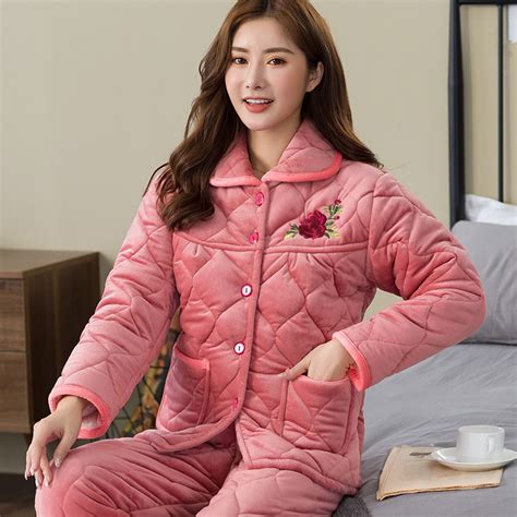 Middle Aged And Elderly Cotton Pajamas Women Autumn And Winter Three