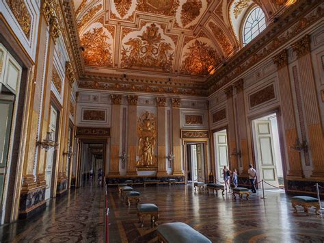 Reggia Di Caserta Storia E Tante Foto Dintornidinapoli It