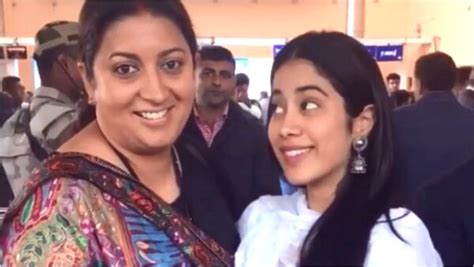 Smriti Irani To Janhvi Kapoor Aunty Kisko Bola