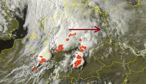 Alert Pogodowy Tornada W Niemczech Silne Burze I Wichury W Nocy