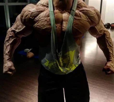 Bodybuilders Male Vascular