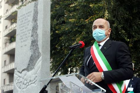 Roberto Dipiazza Sindaco Di Trieste Per La Volta L Eroe Del