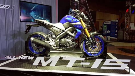 Yamaha MT 15 là một chiếc sportbike R15 V3 mang dáng naked