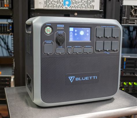 BLUETTI AC200P Portable Power Station Review StorageReview