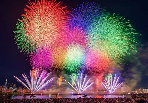 10 Mejores Festivales de Fuegos Artificiales en Japón