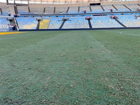 Maracanã Avalia Dano No Gramado E Flamengo E Fluminense Veem Vasco Com