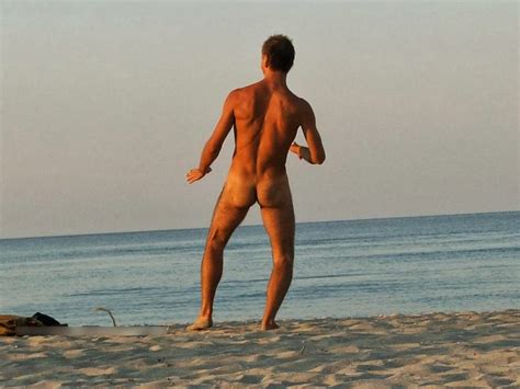 Leap Day Naked Beach Guys Gallery Manhunt Daily