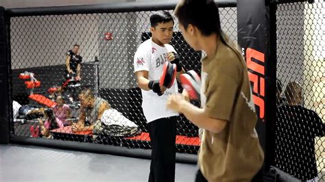 Jeet Kune Do Class At UFC BJ Penn Gym Honolulu November 2012 Canon