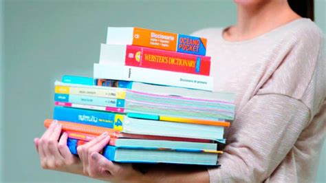 El IES Facilita La Recogida De Los Libros Y De Material Escolar