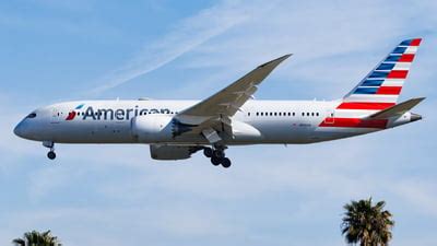 N An Boeing Dreamliner American Airlines Julian Mittnacht